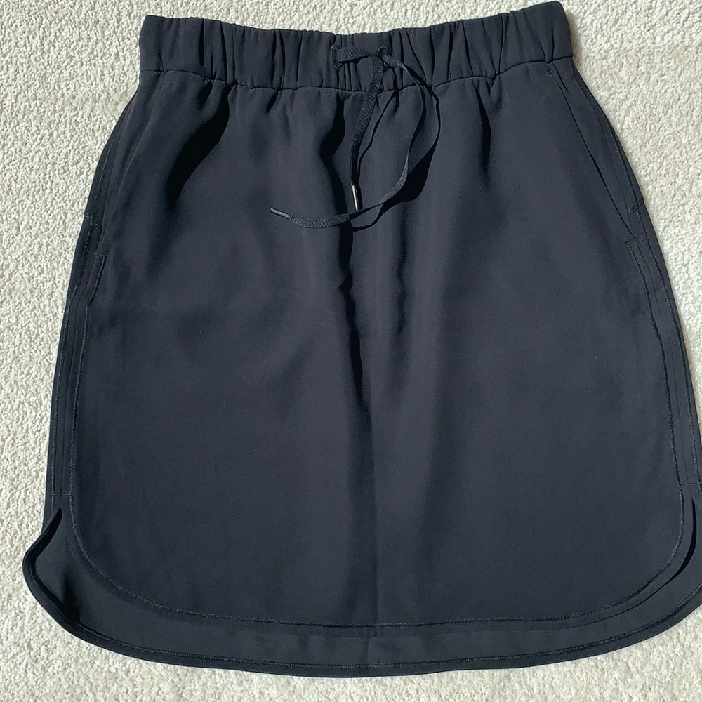 Lululemon Athletica Black Tie Front Mini Skirt